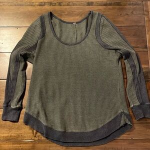 Free people, raw edge, olive and gray thermal